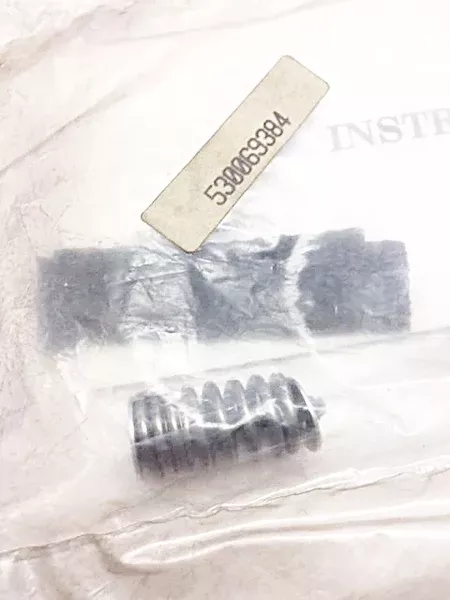 530069384-isolator-kit-poulan-nos-2700-2800-3000 530069384 Isolator Kit Poulan NOS 2700 2800 3000